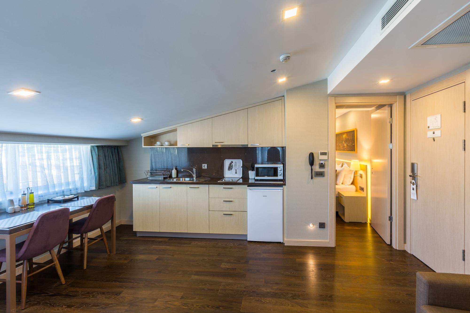 Molton Monapart Mecidiyekoy Istambul Extérieur photo